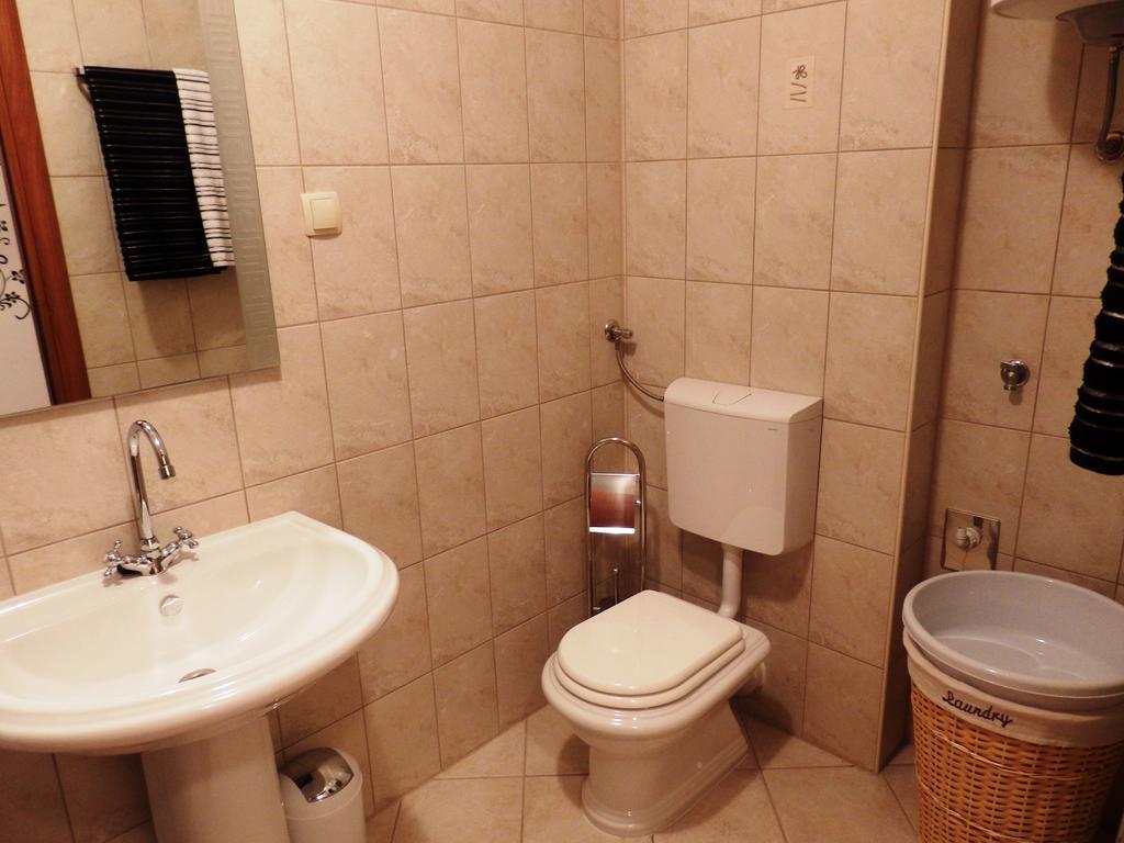 Apartment Pula Center Luaran gambar