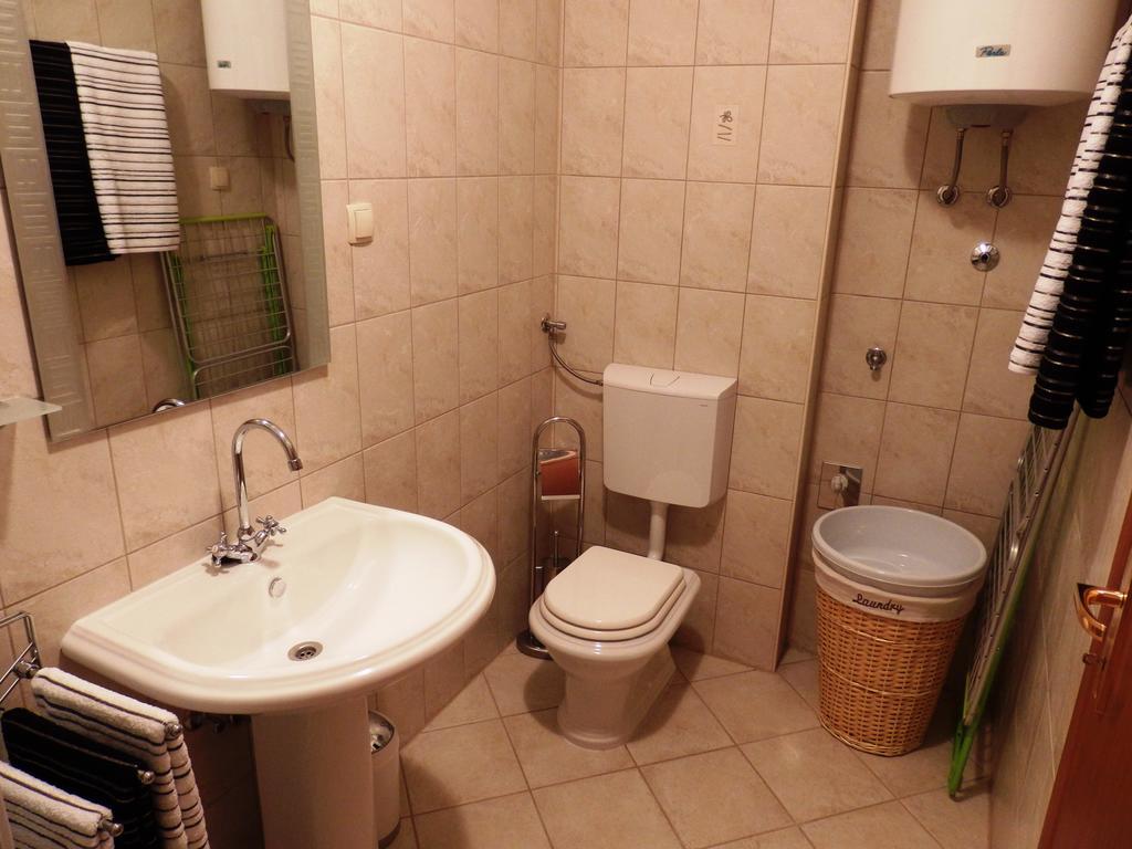 Apartment Pula Center Luaran gambar