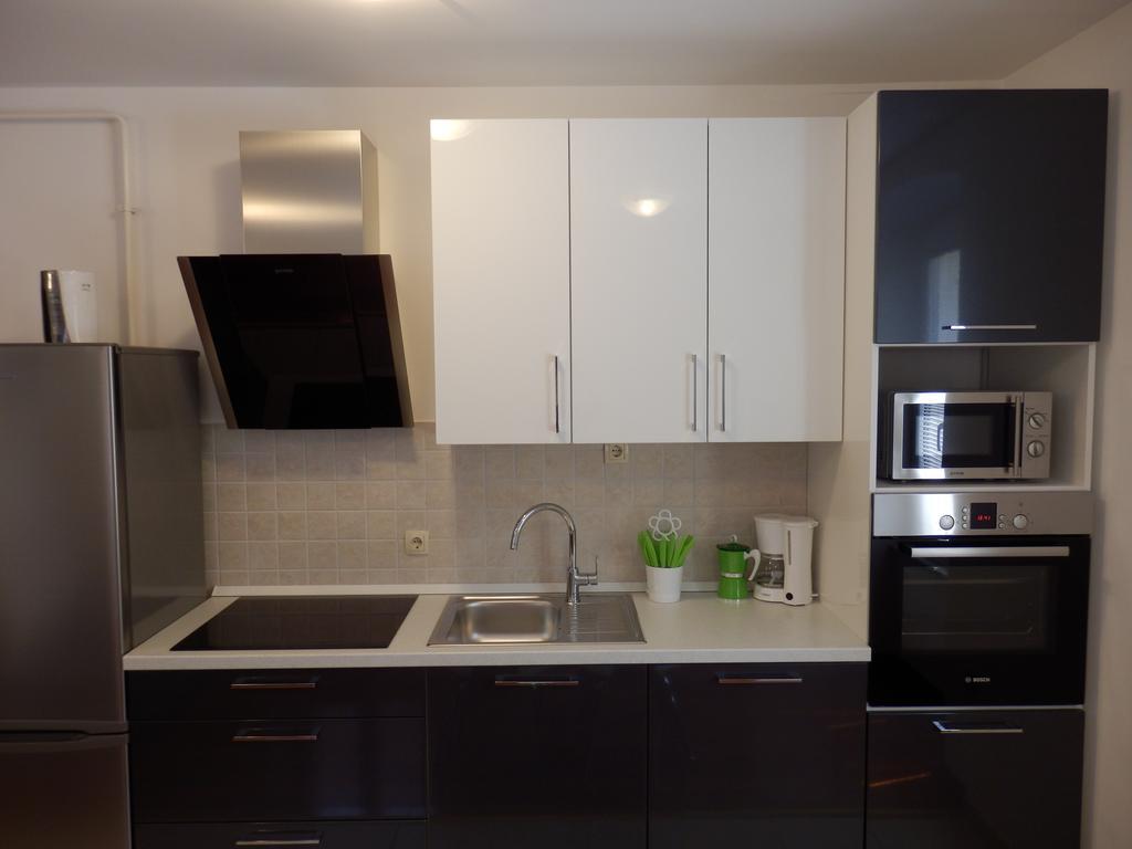 Apartment Pula Center Luaran gambar