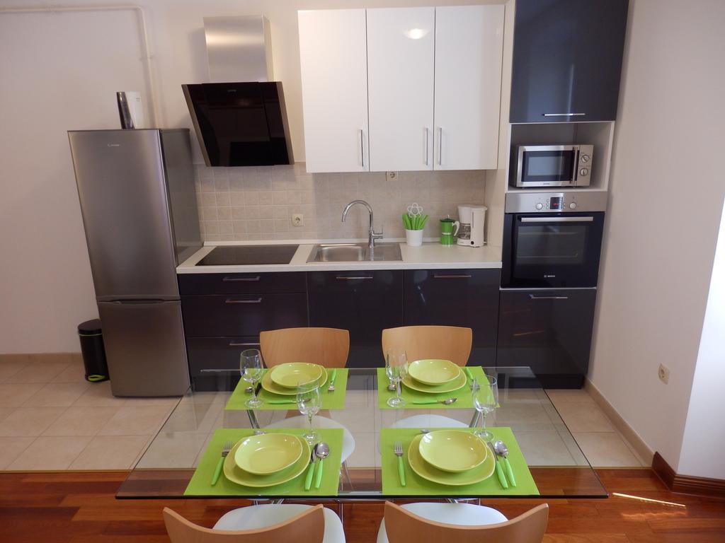 Apartment Pula Center Luaran gambar